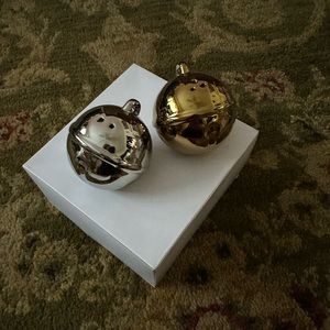 Hallmark Jingle bell salt and pepper shaker